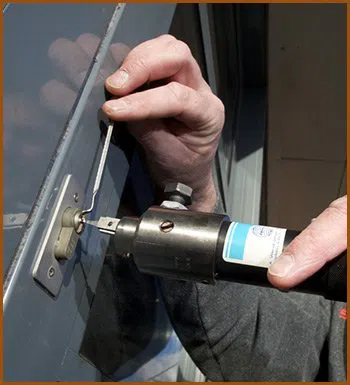 Interstate Locksmith Shop Fort Lauderdale, FL 954-364-3659 - 11-commercial-locksmith-service