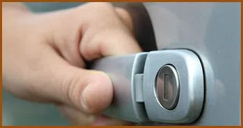 Interstate Locksmith Shop Fort Lauderdale, FL 954-364-3659 - 20-keys-locked-in-car