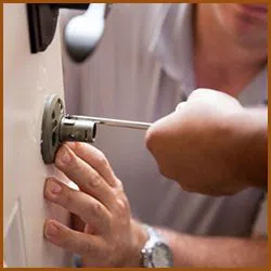 Interstate Locksmith Shop Fort Lauderdale, FL 954-364-3659 - 3-cheap-locksmith